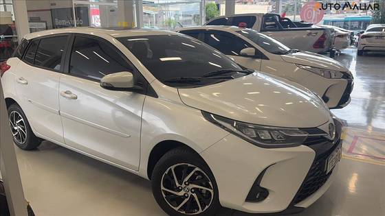 TOYOTA YARIS 1.5 16V FLEX XLS MULTIDRIVE TOYOTA YARIS 1.5 16V FLEX XLS MULTIDRIVE